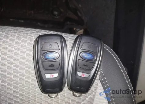 2024 Subaru Forester Premium z USA, uszkodzony, nr VIN JF2SKADC4RH503589